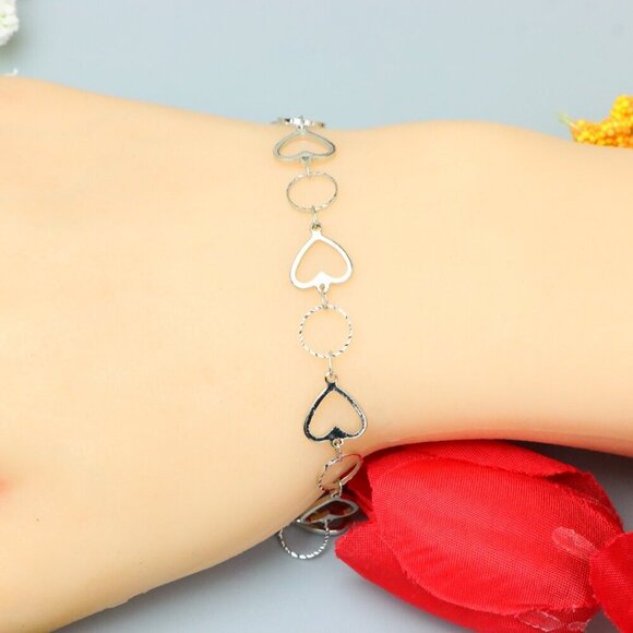 "Elegant & Trendy Bracelet, A Perfect Gift for Women, Thoughtful, EVCH1749 - Picture 4 of 10